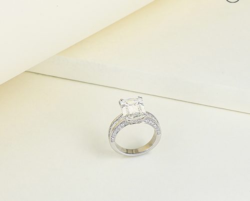 Hazoorilal Diamond Ring